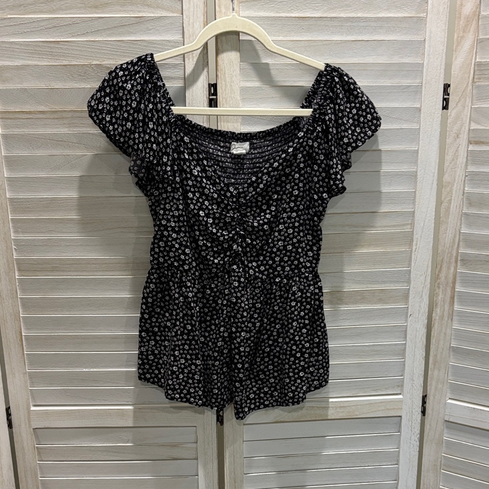 Japna Black and White Floral Blouse